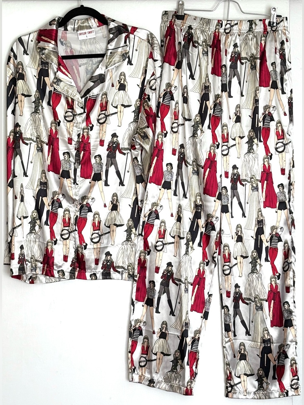 Taylor Swift Red (Taylor’s Version) Eras All-Over Print Satin Pajama Set Size L